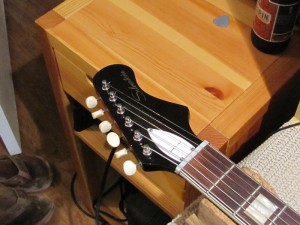 Silvertone 1478 - Bridge Swap, Bone Nut Carve and Setup